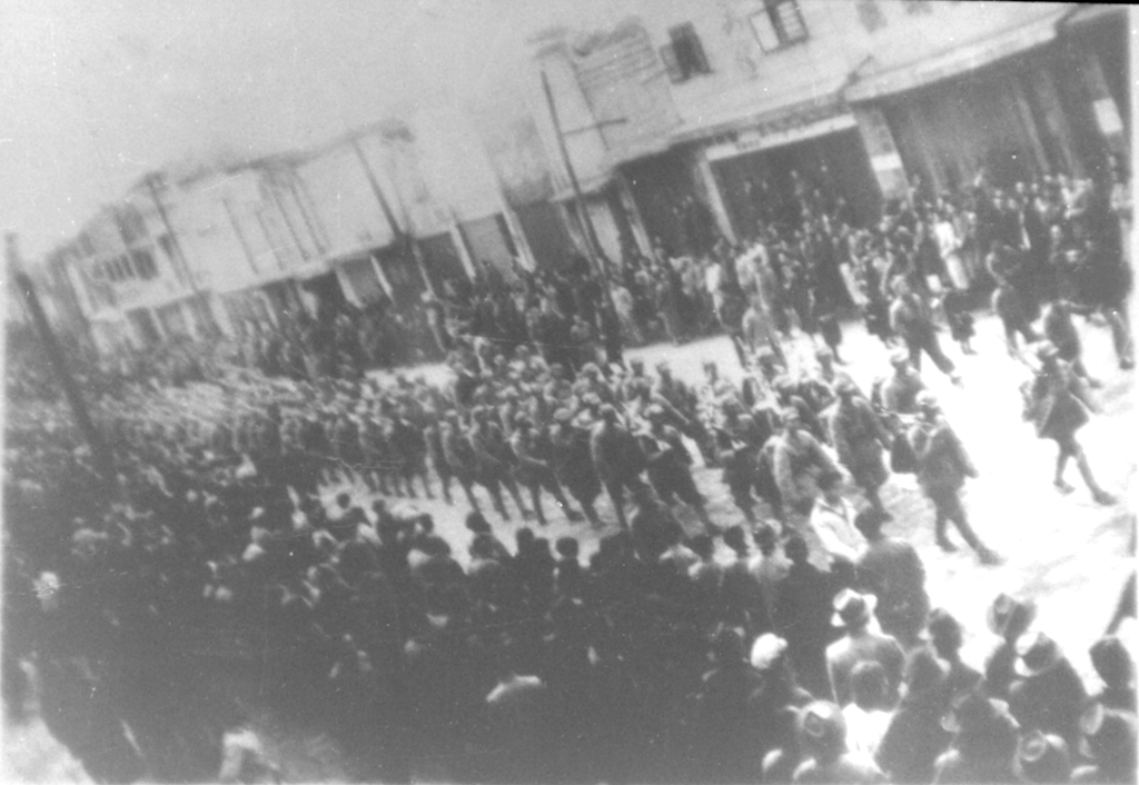 解放军进入贵阳_副本